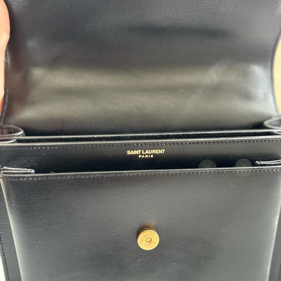 YSL Sunset Medium Chain Bag in Smooth Leather - Black and Gold - Picture 5 of 11